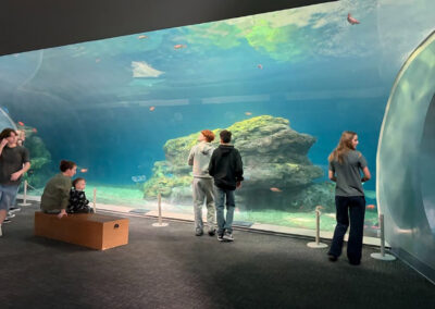 Toutle Lake Middle School marine biology students visit aquarium & zoo